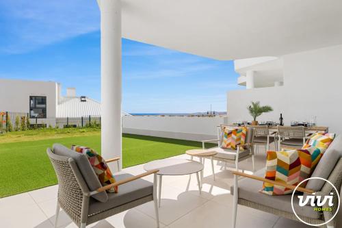 VIVI Homes - Julicasa - pool - big garden - terrace