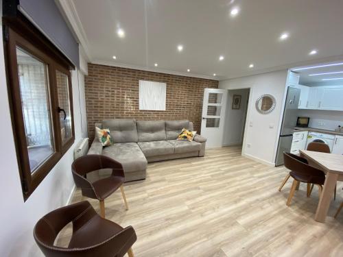 Apartamento Turístico HUGO DE PILAR