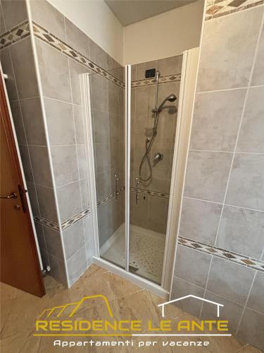 Bilik mandi di Residence Le Ante