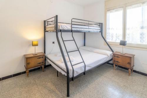 Posteľ alebo postele v izbe v ubytovaní Sant Genís 19 ático con terraza y vistas