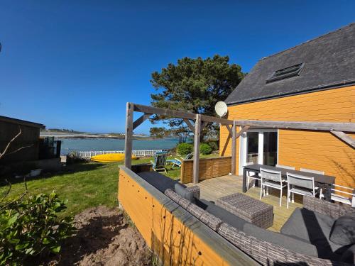 Charmante maison avec accès direct à la plage et vue mer incroyable