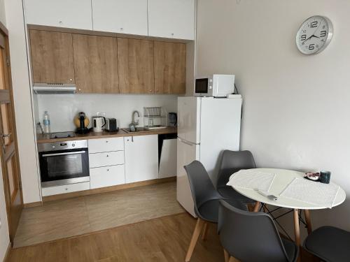 Kuchyň nebo kuchyňský kout v ubytování Pretty apartment near the sea!