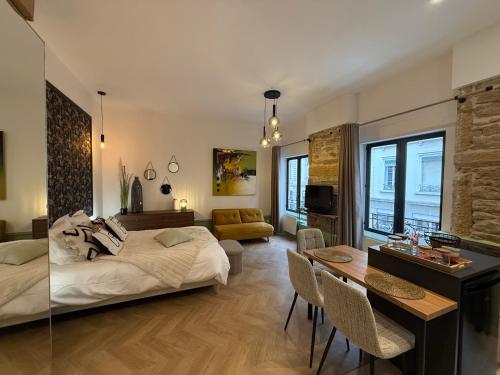 Appartement élégant et chic refait à neuf