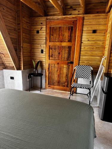 Φωτογραφία από το άλμπουμ του Leisy's Garden Tiny Cabins σε El Valle