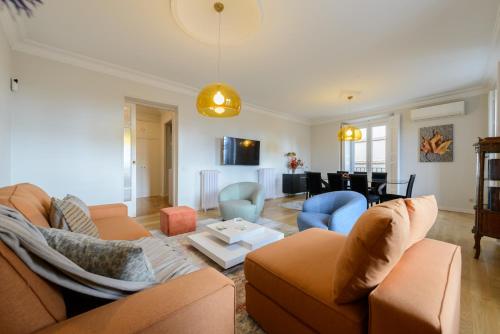 Apartamento con vistas impresionantes 170m2 muy amplio y lujoso- 1 Min Plaza Mayor