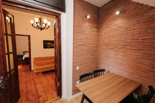 Rezis sweet home