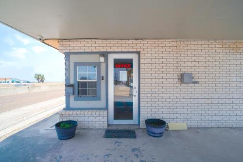 Fotografie z fotogalerie ubytování Plaza Motel Corpus Christi by OYO v destinaci Flour Bluff