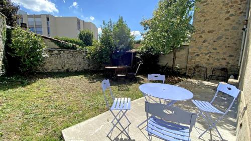 Photo de la galerie de l'établissement La Maison Janisse - Chambre d'hôtes, à Limoges