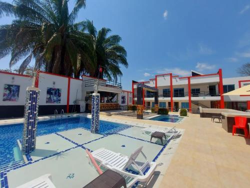 Bazén v ubytování Bora Beach Club nebo v jeho okolí