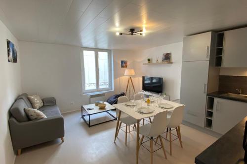 Ch3-2 Les cosy Nancy by Rock in Share