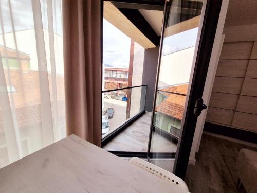 Una cama o camas en una habitación de Pirotski amanet