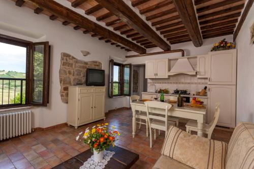 Una cocina o cocineta en Agriturismo Tre Querce