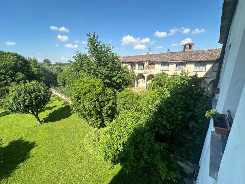 a view from the balcony of a building with trees at Nido nel Verde in Arena Po