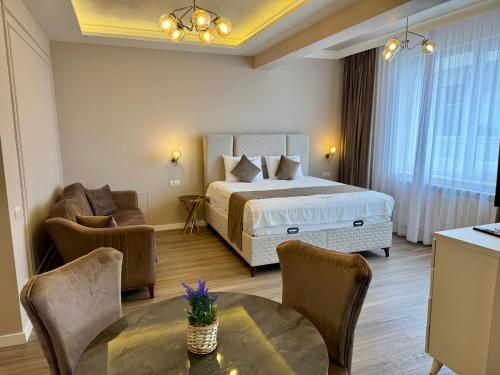 Postel nebo postele na pokoji v ubytování AVANGARDE SEA Luxury Apartments