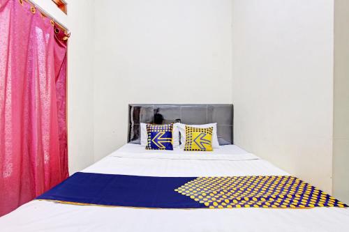 Gallery image of Hotel O Guest House Cemara 1 Syariah in Brebes
