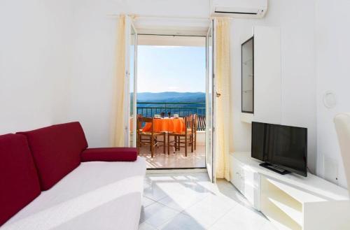 Apartments with parking space Rabac, Labin - 7621