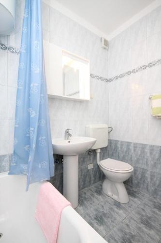 Apartments with parking space Rabac, Labin - 7621