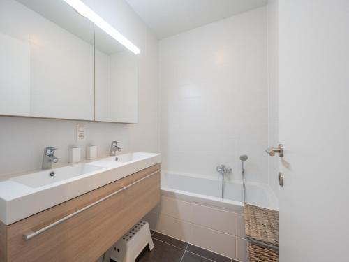 Koupelna v ubytování Apartment on Belgian Coast near Beaches