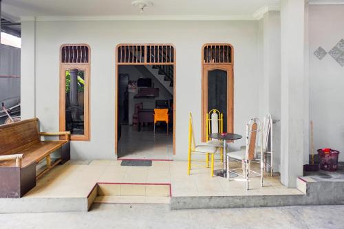 Fotografie z fotogalerie ubytování OYO 93071 Home Stay Kembar Syariah v destinaci Binjai