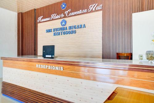 Fotografie z fotogalerie ubytování Super OYO 93205 Kusuma Hotel And Convention Hall v destinaci Nganjuk