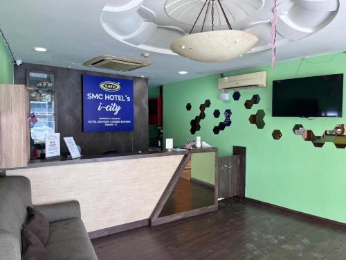 TV a/nebo společenská místnost v ubytování OYO 90894 Hotel Smc I-city