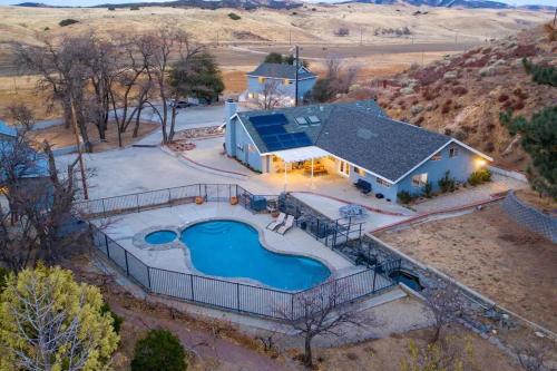 an overhead view of a house with a swimming pool at Amazing Escape near LA Meditation Room, Game room, Hot Tub, Pool in Leona Valley