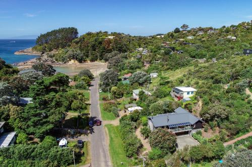 Galeriebild der Unterkunft Double Bays Beauty - Stay Waiheke in Waiheke Island