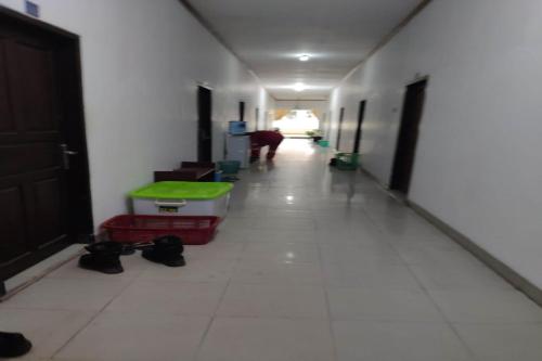 Фотография из галереи Hotel O Penginapan Laras PaminggirNearPesona Alam Seafood Pink Mira в городе Rantau