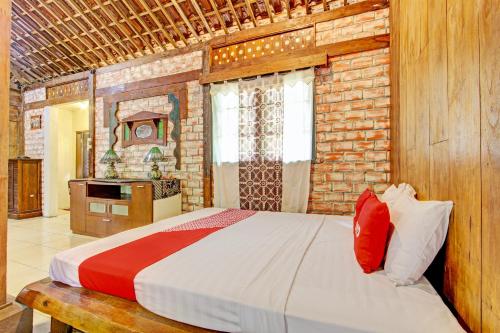 Gallery image of Hotel O Omah Baturan Syariah in Solo