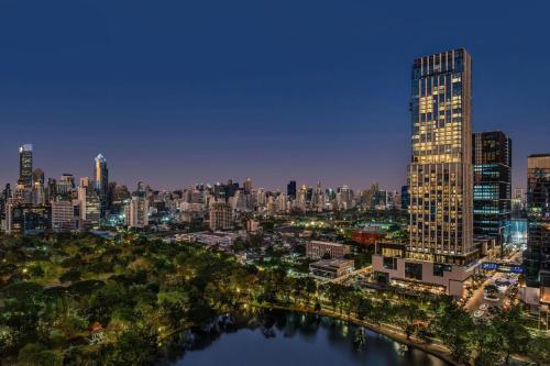 Pemandangan umum bagi Bangkok atau pemandangan bandar yang diambil dari hotel