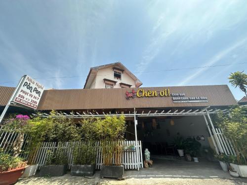 Certifikát, hodnocení, plakát nebo jiný dokument vystavený v ubytování OYO 1232 Pòn Pon Hostel