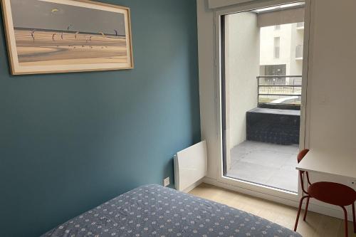 Cozy T2 with balcony near the sea