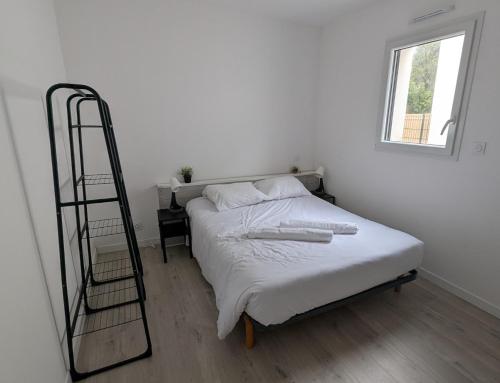 Photo de la galerie de l'établissement La Sinagote - Jardin - Wifi - Parking - TV, à Séné