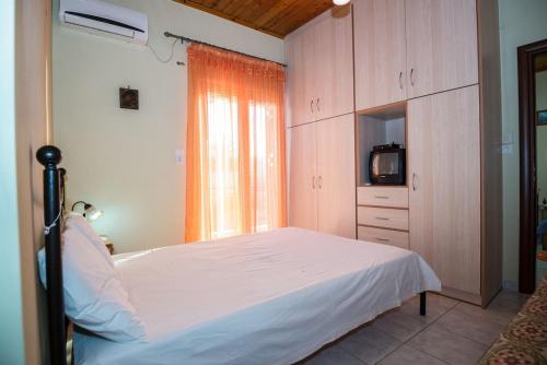 Gallery image of Nikolas house beside the sea next to Lefkada in Ágios Nikólaos