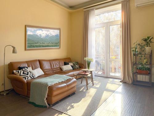 Your Spacious Home, City Center