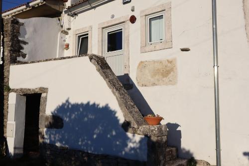 a stairway leading to the door of a house at Casas da Chainça - Turismo de Natureza in Chainça