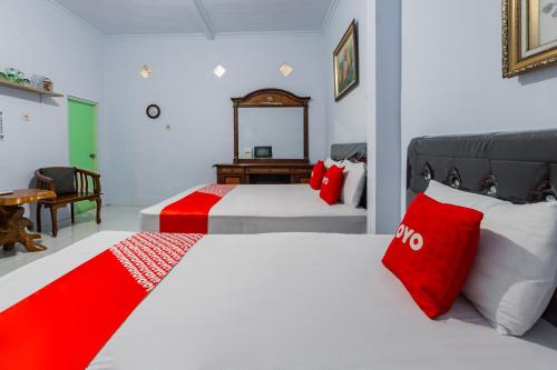 Fotografie z fotogalerie ubytování Hotel O Maluku Guest House v destinaci Blitar