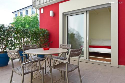 Milan Design Suites 3 ROOMS