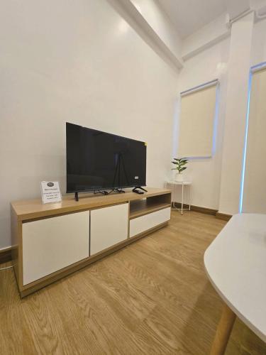 Televisyen dan/atau pusat hiburan di Vevey Mansion
