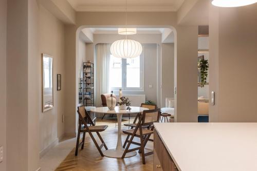 Immaculate Modern Kypseli Apt - Next to Kanari Sq
