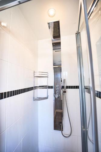 Bilik mandi di Modern 4-Bed Home, Tranent