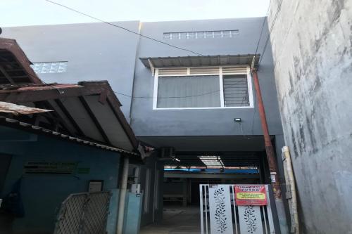 Gallery image of OYO 94320 Homestay Abah Hank Syariah in Yogyakarta