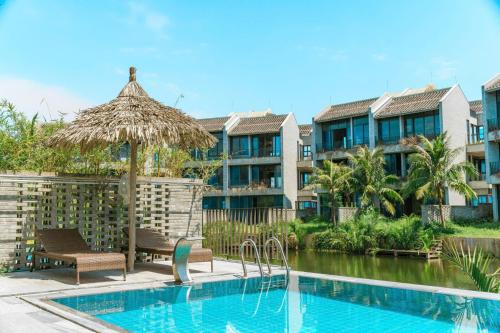 Бассейн в Gold Riverside Apartment & Villa или поблизости