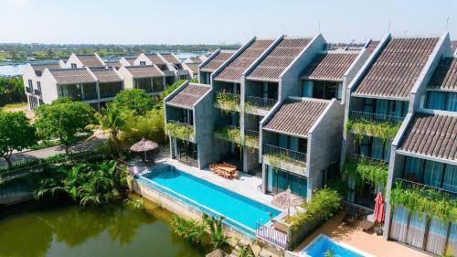 Бассейн в Gold Riverside Apartment & Villa или поблизости