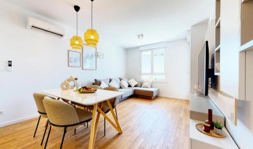 Luxury apartment with parking