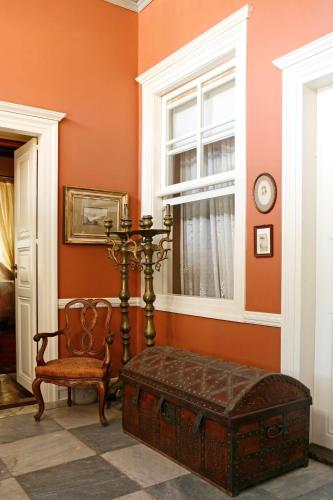 Seaside neoclassical property in Vaporia Ermoupoli