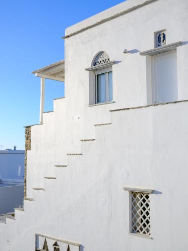 Gallery image of ALASI Tinos Jacuzzi Hotel in Agios Ioannis Tinos