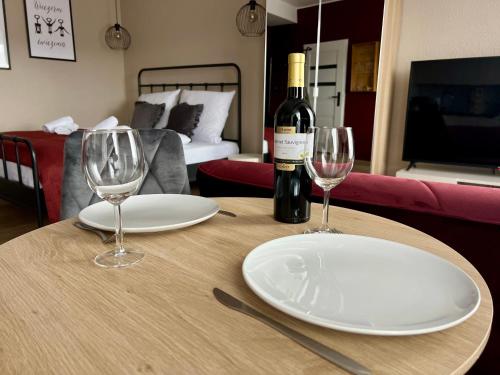 Apartament Czerwone Wino 100m od Szczawno-Zdrój