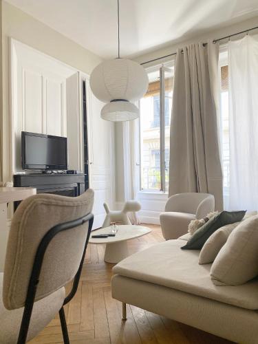 Appartement hausmannien au coeur du 7e