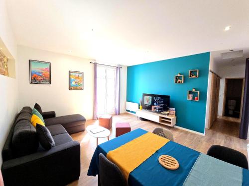 O zonă de relaxare la Le Patio - Appartement 2 chambres dans le meilleur quartier de Perpignan